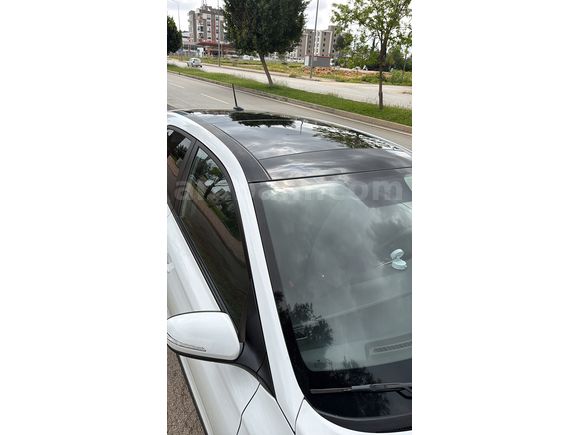 Sahibinden Hyundai i20 1.4 MPI Elite 2015 Model 