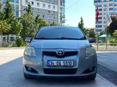 Toyota Auris 1.4 D-4D Comfort Extra 2010 Model