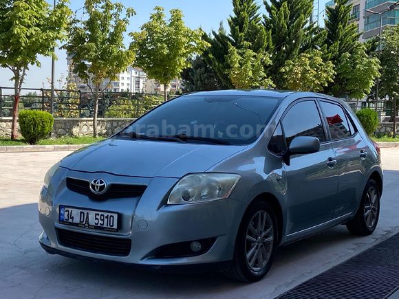 Toyota Auris 1.4 D-4D Comfort Extra 2010 Model