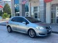 Toyota Auris 1.4 D-4D Comfort Extra 2010 Model
