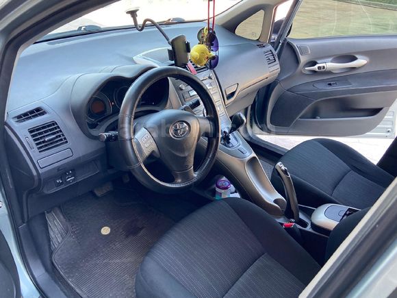 Toyota Auris 1.4 D-4D Comfort Extra 2010 Model