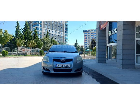 Toyota Auris 1.4 D-4D Comfort Extra 2010 Model