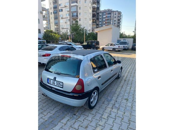 Sahibinden Renault Clio 1.4 2001 Model
