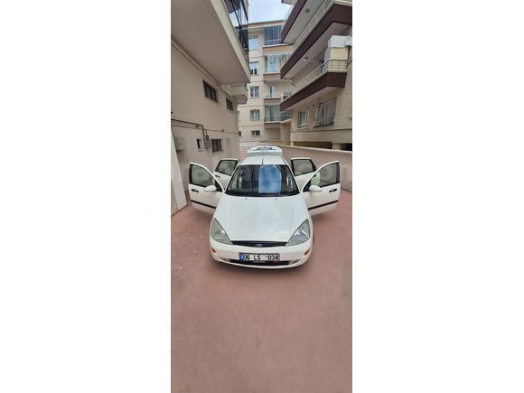 Sahibinden Ford Focus 1.6 Ambiente 2000 Model Ankara