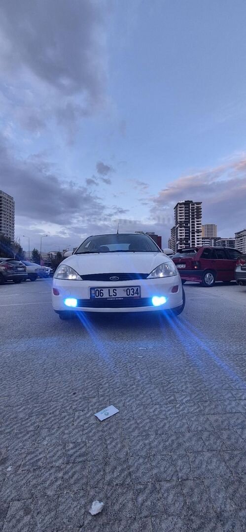 Sahibinden Ford Focus 1.6 Ambiente 2000 Model Ankara 262.000 km Beyaz 6