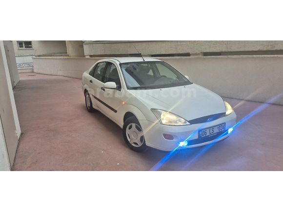 Sahibinden Ford Focus 1.6 Ambiente 2000 Model Ankara