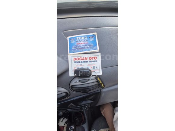 Sahibinden Ford Focus 1.6 Ambiente 2000 Model Ankara
