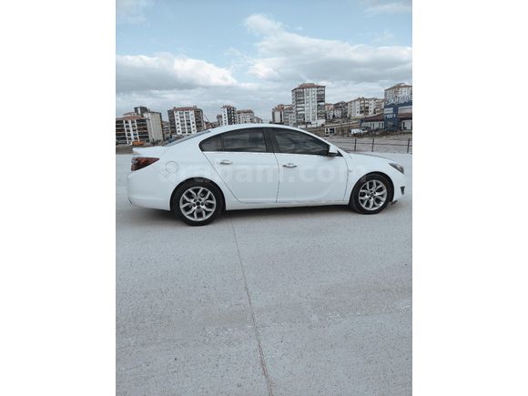 Sahibinden Opel Insignia 2.0 CDTI Edition Elegance 2013 Model