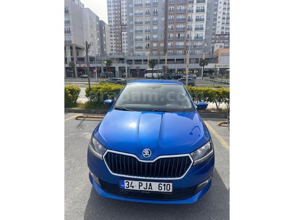 Sahibinden Skoda Fabia 1.0 TSI premium 2020 Model  araç istanbulda