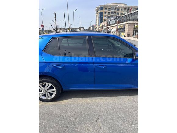 Sahibinden Skoda Fabia 1.0 TSI premium 2020 Model  araç istanbulda