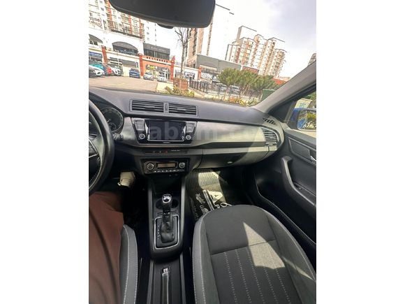 Sahibinden Skoda Fabia 1.0 TSI premium 2020 Model  araç istanbulda