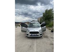 Sahibinden Ford Tourneo Courier 1.0 EcoBoost Color Line 2022 Model 