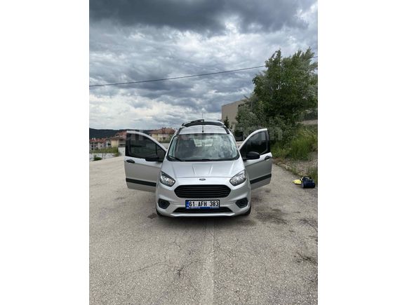Sahibinden Ford Tourneo Courier 1.0 EcoBoost Color Line 2022 Model 