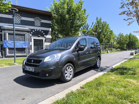 Sahibinden Peugeot Partner 1.6 HDI Active 2017 Model
