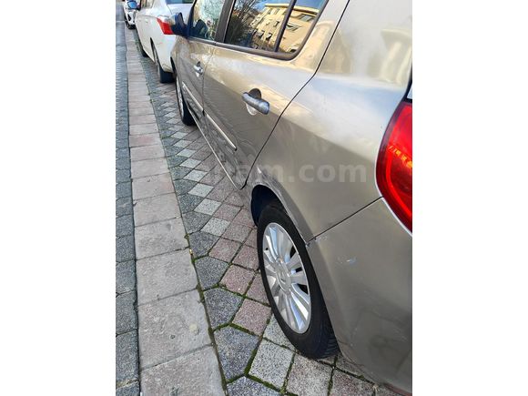 Sahibinden Renault Clio 1.2 Expression 2010 Model  149.000 km Kahverengi