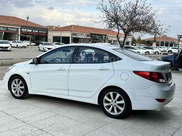 2015 HYUNDAİ BLUE 1.6CRDI MODE PLUS OTOMATİK VİTES 7_İLERİ 