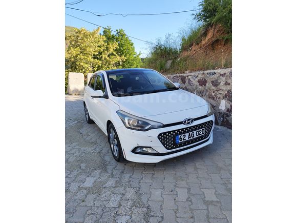 Sahibinden Hyundai i20 1.2 MPI Style 2015 Model 