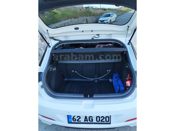 Sahibinden Hyundai i20 1.2 MPI Style 2015 Model 