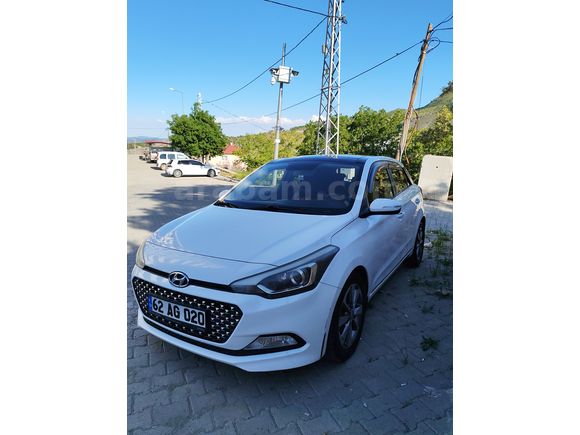 Sahibinden Hyundai i20 1.2 MPI Style 2015 Model 