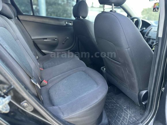 Sahibinden Hyundai i20 1.4 CRDi Select 2010 Model 