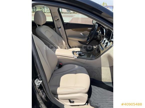 2015 C200 D EXCLUSİVE İMZALI SERİ AMG GÖRÜMÜM İÇİ BEJ CAM TAVAN