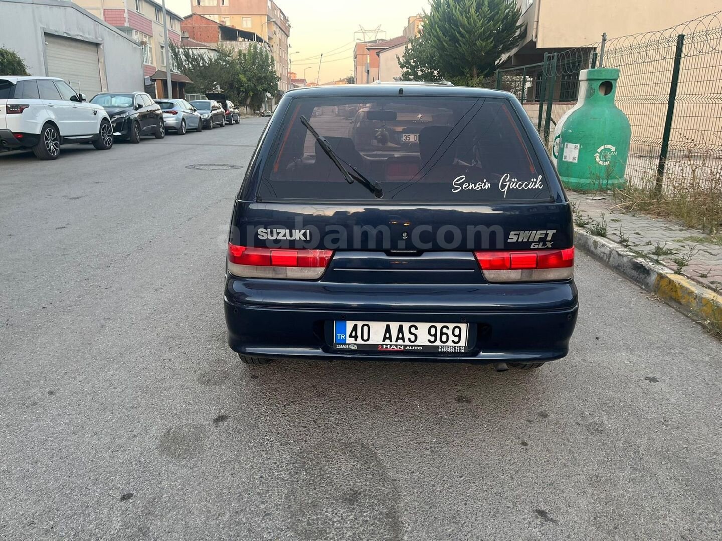Sahibinden Suzuki Swift 1.3 GLX 2000 Model İstanbul 177.338 km Lacivert 4