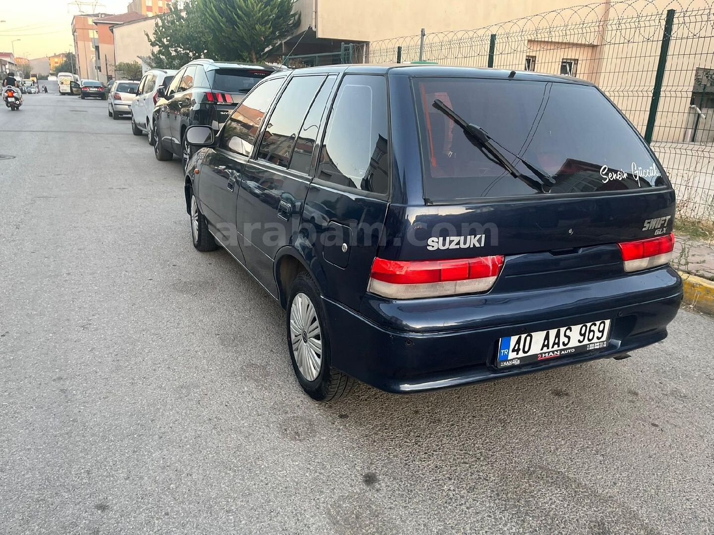 Sahibinden Suzuki Swift 1.3 GLX 2000 Model İstanbul 177.338 km Lacivert 2