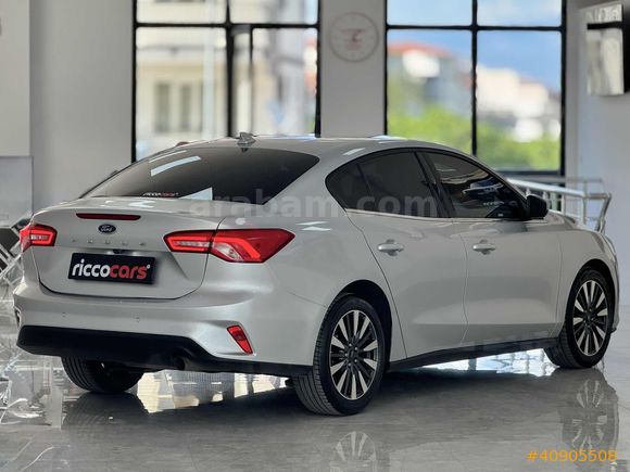 2024 FORD FOCUS TİTANİUM X OTOMATİK BOYASIZ