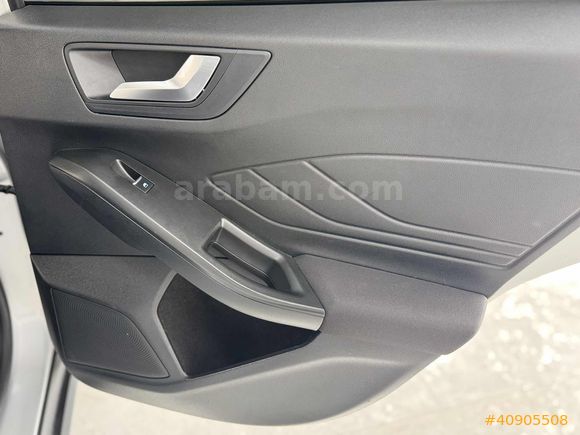 2024 FORD FOCUS TİTANİUM X OTOMATİK BOYASIZ