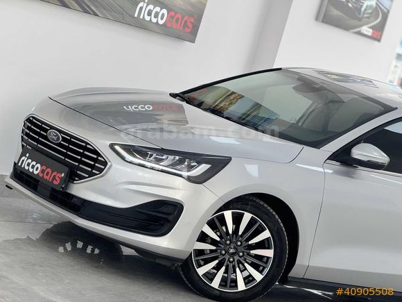 2024 FORD FOCUS TİTANİUM X OTOMATİK BOYASIZ