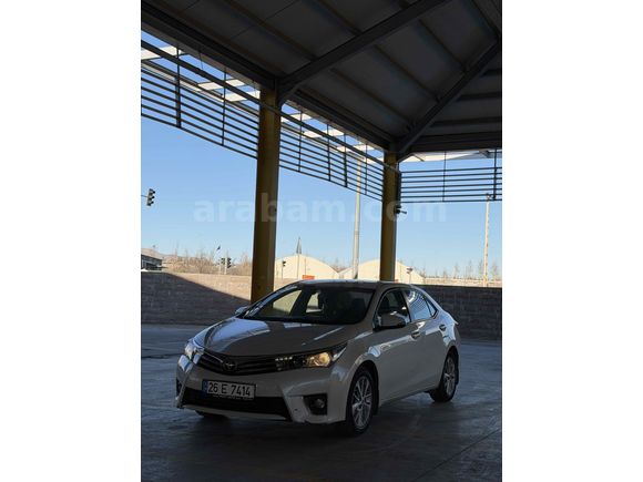 Sahibinden Toyota Corolla 1.6 Advance 2014 Model  130.000 km Beyaz