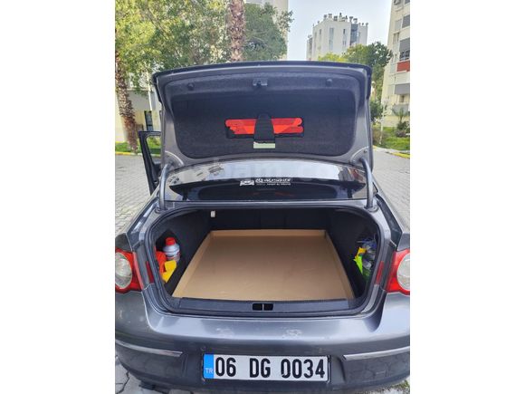 Passat 2.0 FSi Highline 2007 Model