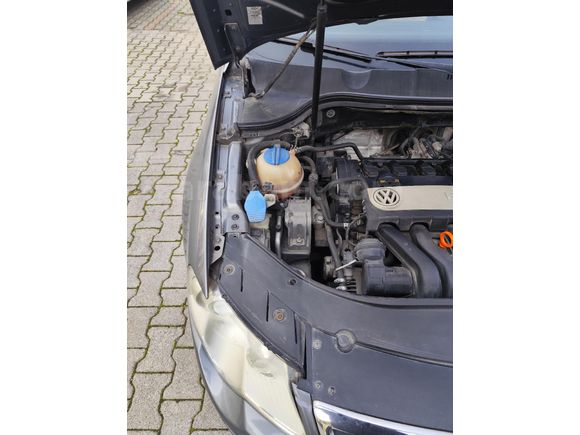 Passat 2.0 FSi Highline 2007 Model