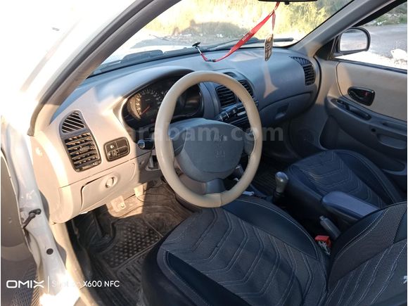 Sahibinden Hyundai Accent 1.5 CRDi Admire 2004 Model