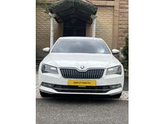 DMR OTOMOTİV'DEN SKODA SUPERB İÇ BEJ YENİ EKRAN