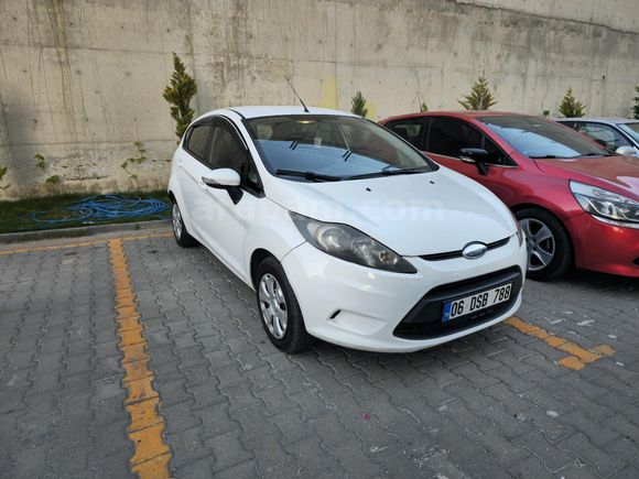 FUL BAKIMLI TEMİZ DÜŞÜK KM FİESTa