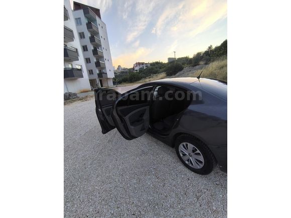 Sahibinden Renault Fluence 1.5 dCi Business 2012 Model