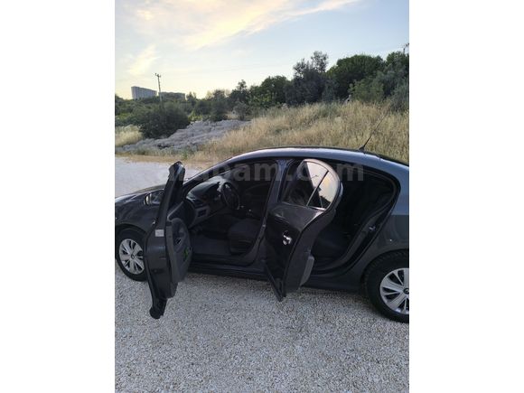 Sahibinden Renault Fluence 1.5 dCi Business 2012 Model