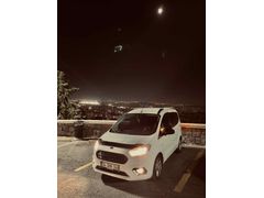Sahibinden Ford Tourneo Courier 1.5 TDCi Delux 2020 Model 