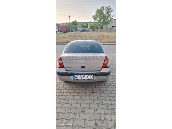 Sahibinden Renault Clio 1.5 dCi Authentique 2005 Model  295.000 km Gri (Gümüş)