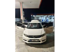 Sahibinden Honda Civic 1.6 Premium 2012 Model  205.000 km Beyaz