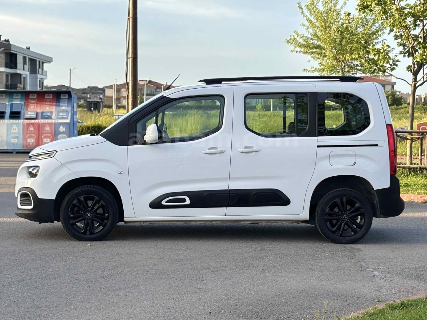 Galeriden Citroen Berlingo 1.5 BlueHDI Feel Stil 2021 Model Tekirdağ 150.000 km Beyaz 4