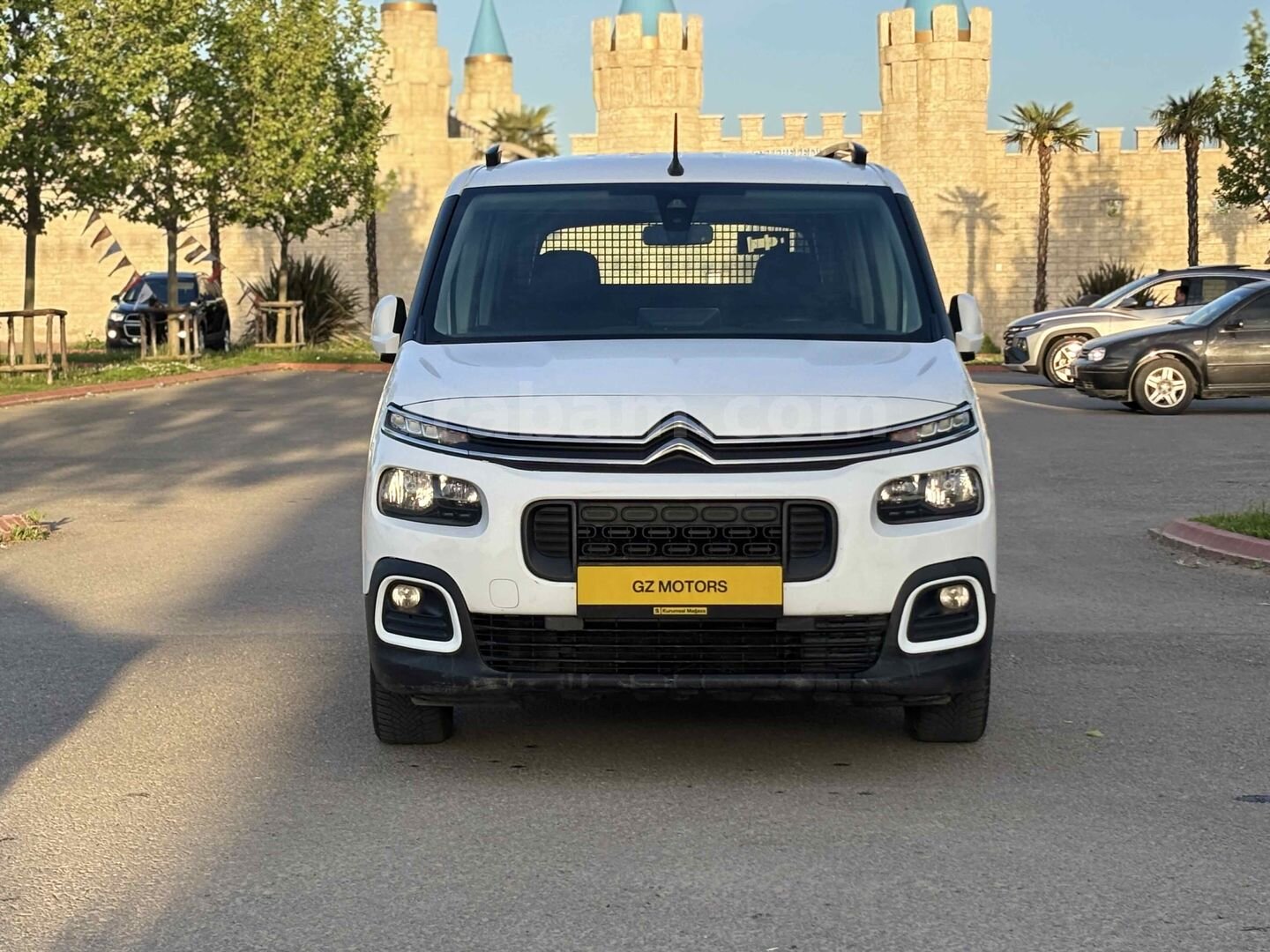 Galeriden Citroen Berlingo 1.5 BlueHDI Feel Stil 2021 Model Tekirdağ 150.000 km Beyaz 2