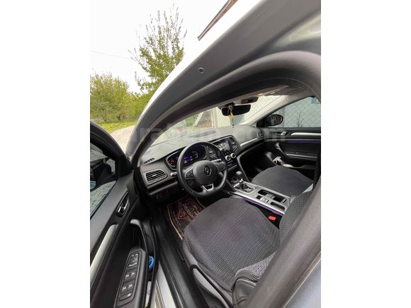 Sahibinden Renault Megane 1.3 TCe Icon 2024 Model 