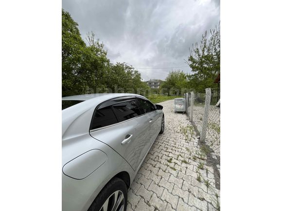 Sahibinden Renault Megane 1.3 TCe Icon 2024 Model 