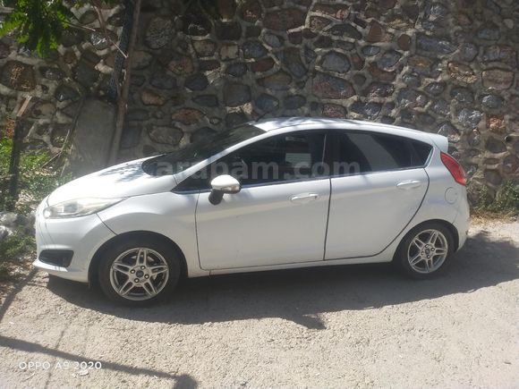 Sahibinden Ford Fiesta 1.5 TDCi Titanium 2015 Model