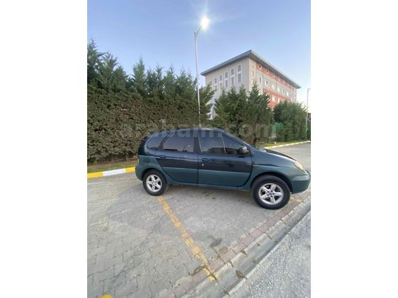 Sahibinden Renault Scenic RX4 2.0 2000 Model 