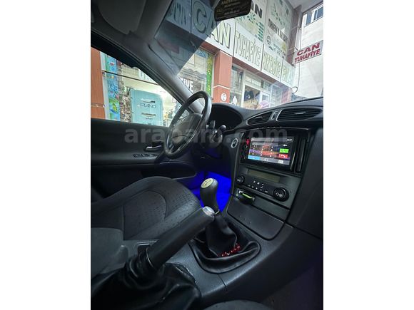 Laguna 2 Faz1 1.6 16 valf Acil Satılık