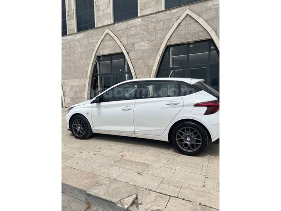 Sahibinden Hyundai i20 1.4 MPI Jump 2021 Model 