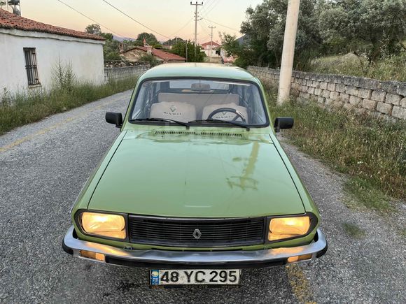 YÖRÜK OTO"dan 80 ORİJİNAL FULL BAKIMLI RENAULT 12
